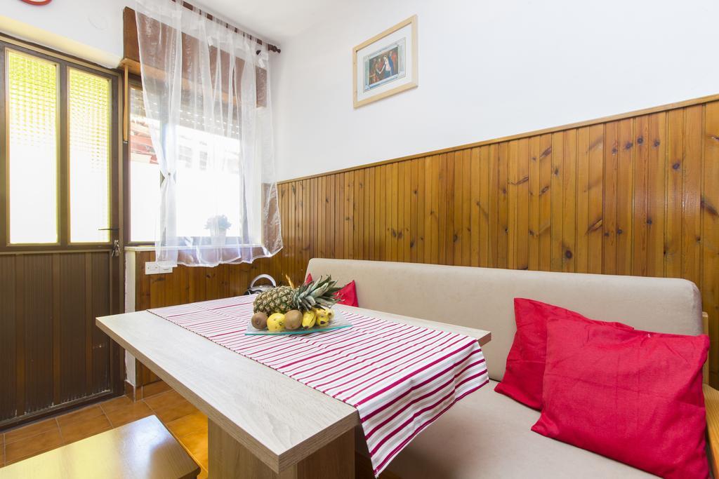 Apartment Neven Rogoznica  Værelse billede